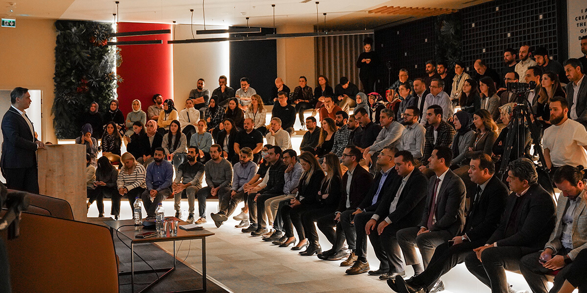Turkish Technology Team Builds Motivation with Town Hall Event 